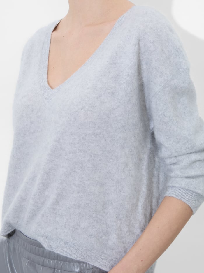WILLIAMS CASHMERE PULLOVER - STORM GREY HEATHER image 3 - Alice And Olivia