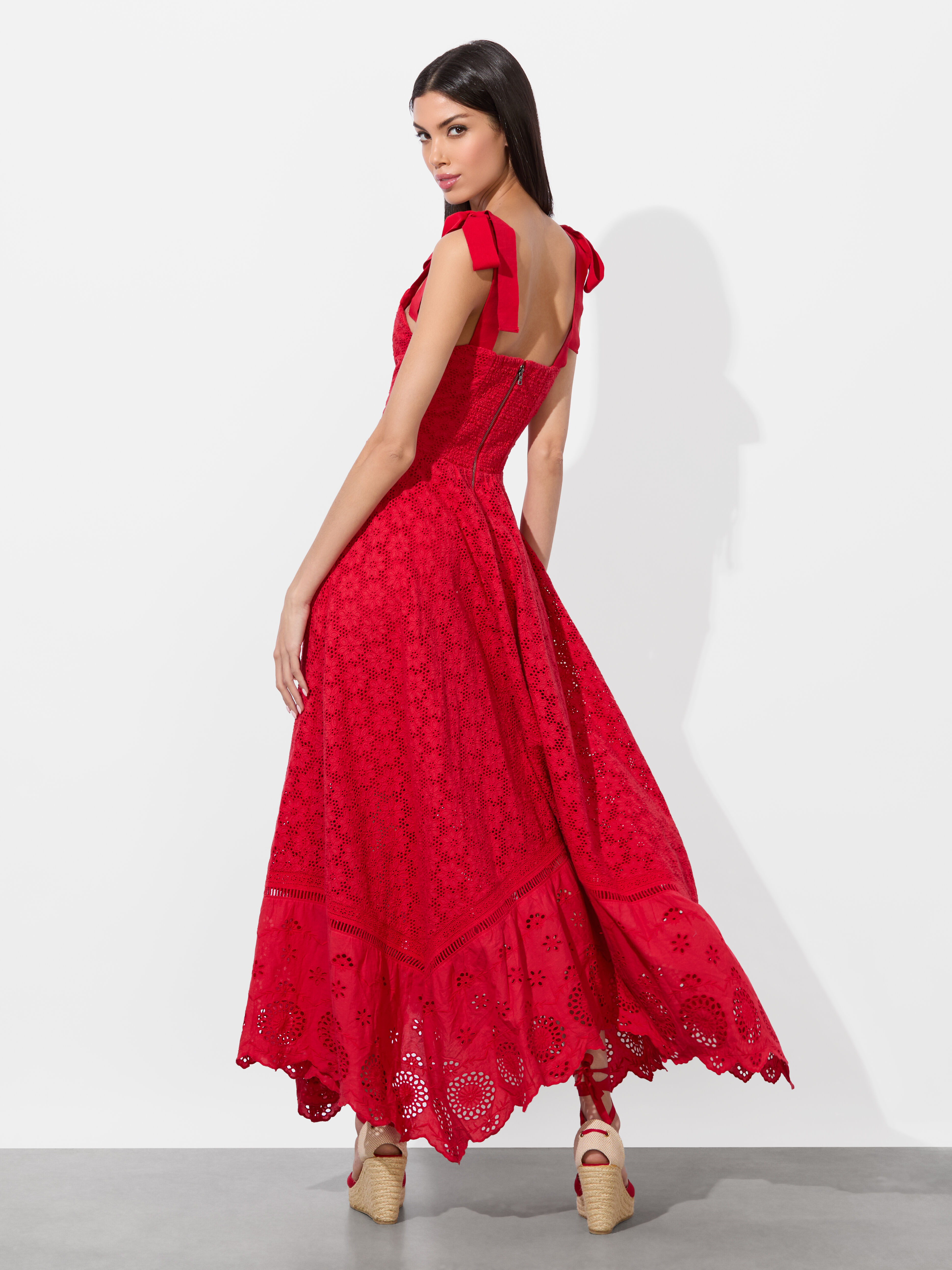 Women's Designer Dresses | Alice + Olivia