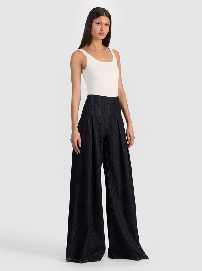 HENRY PLEATED DENIM PANT - DARK RINSE image 4 - ALICE + OLIVIA
