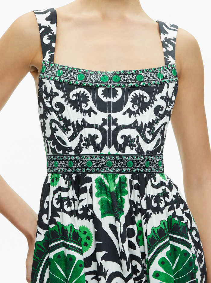 GUINEVERE MAXI DRESS - MONARCH LIGHT EMERALD LARGE image 3 - Alice And Olivia