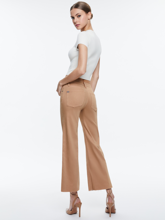 ROXIE LOW RISE STRAIGHT FLARE CROPPED JEAN - CAMEL image 2 - Alice And Olivia