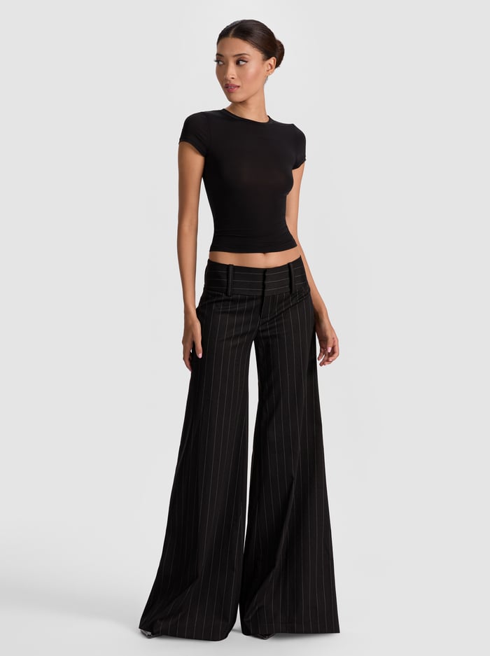 OLIVIA PINSTRIPED WIDE LEG PANT - BLACK/OFF WHITE image 4 - Alice And Olivia