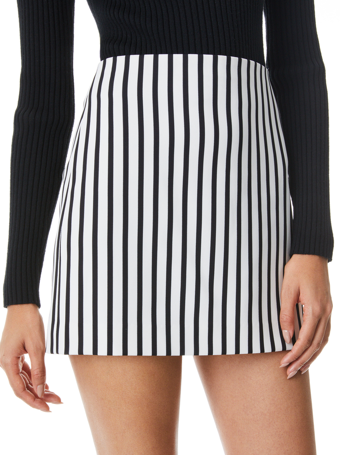  -  image 3 - Alice And Olivia