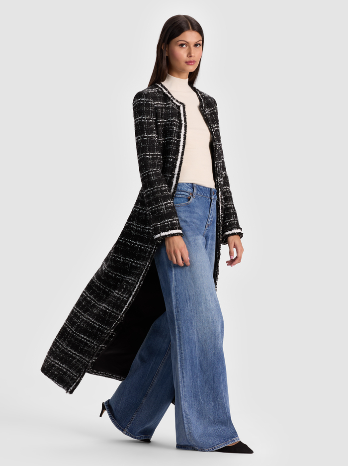 KIDMAN MAXI JACKET - BLACK/OFF WHITE image 4 - Alice And Olivia