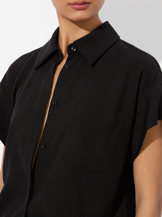 BLACK-FINELY SHORT SLEEVE BUTTON DOWN
