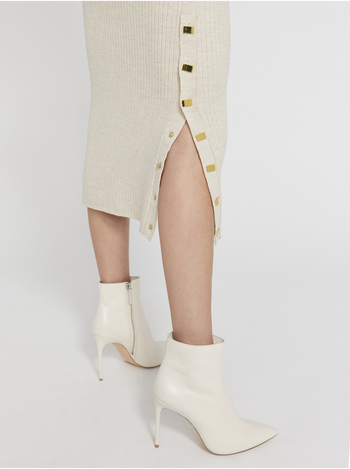 JENNER CREW NECK FITTED MIDI DRESS - OATMEAL image 4 - Alice And Olivia