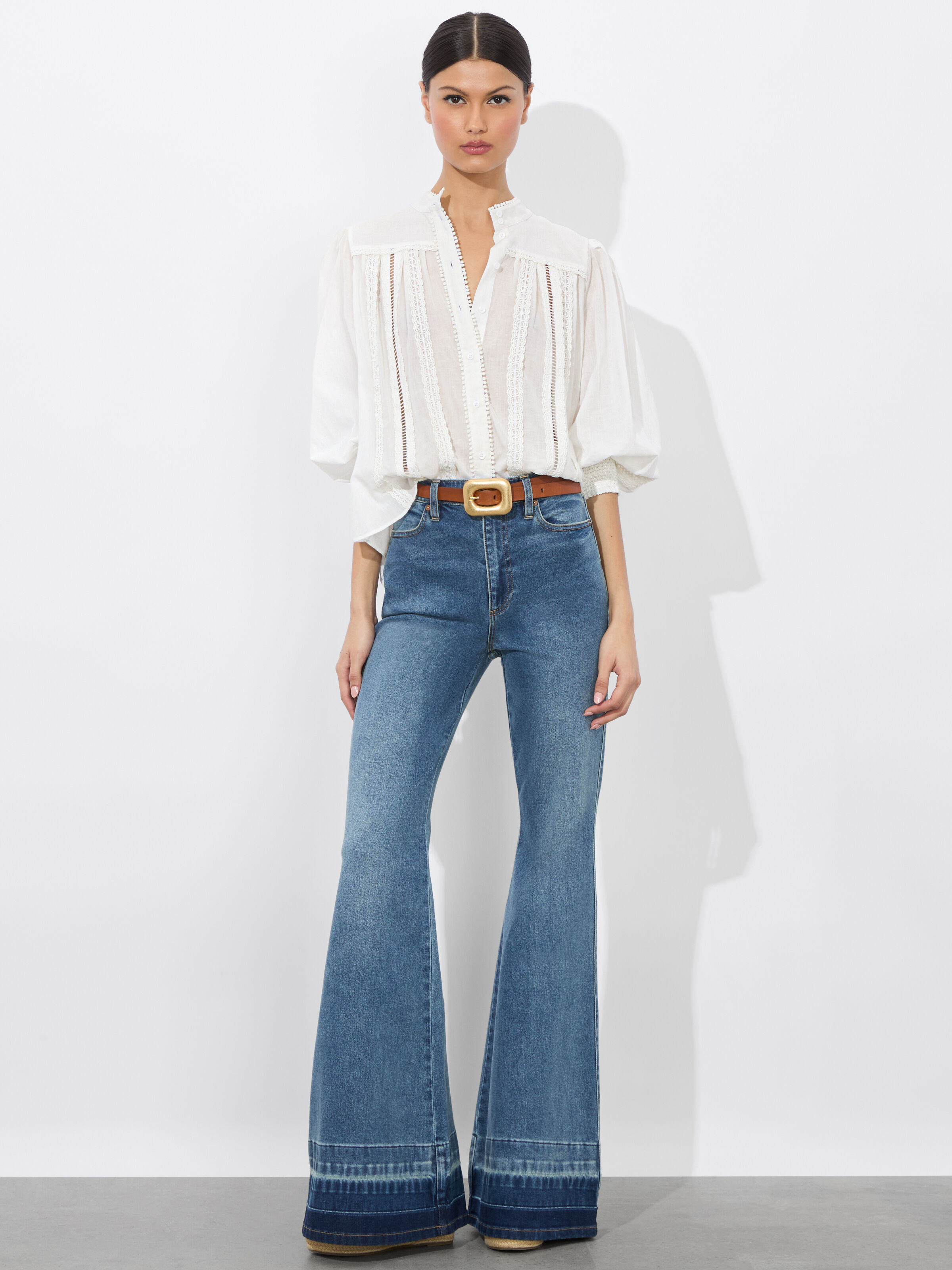 alice + olivia Women's Weezy Full Length Jeans, Sadie Light