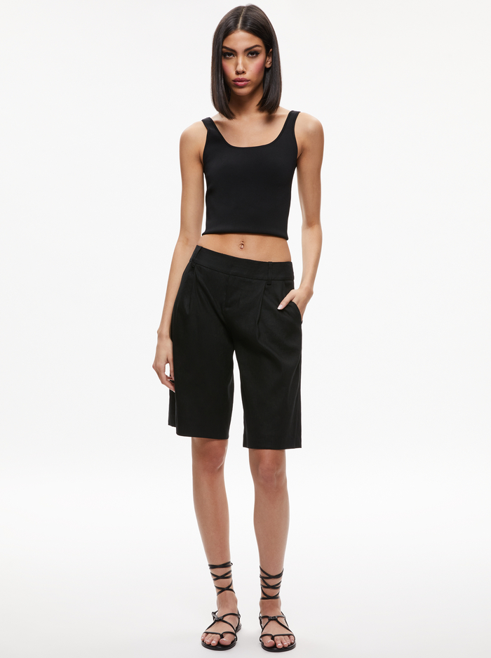 ERIC LOW RISE LINEN BERMUDA SHORT - BLACK image 2 - Alice And Olivia