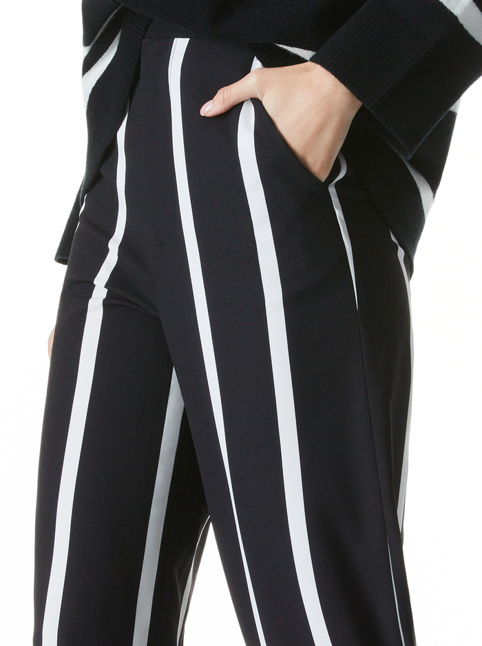 NUBIA WIDE LEG PANT - VERTICAL MODERN STRIPE image 3 - Alice And Olivia