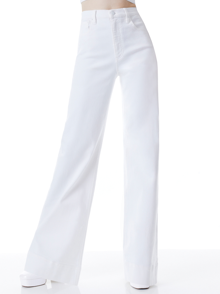 SOFIA HIGH RISE BOYFRIEND JEAN - WHITE - Alice And Olivia