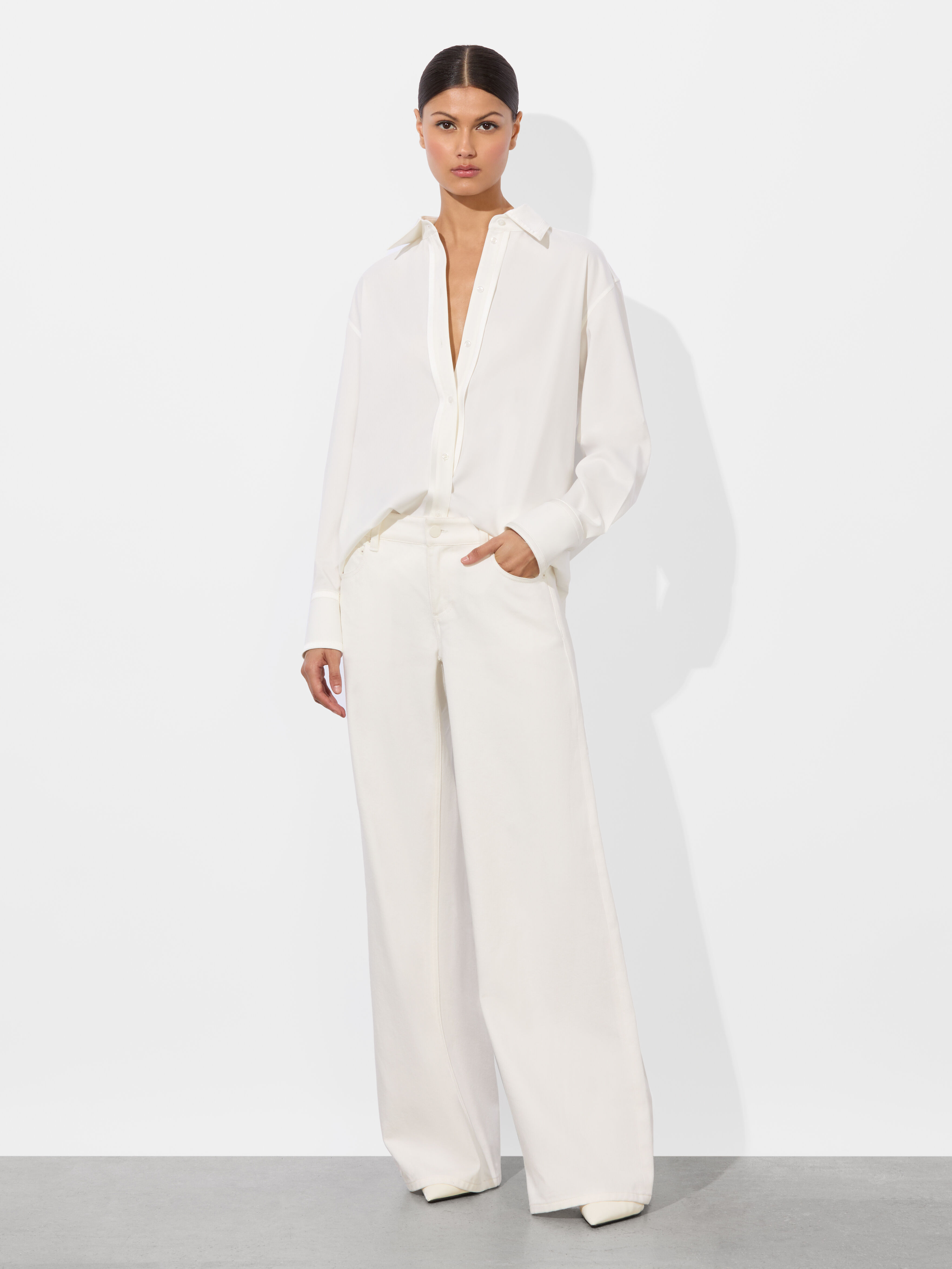 Women's Designer Clothing: Pants, Tops & More | Alice + Olivia
