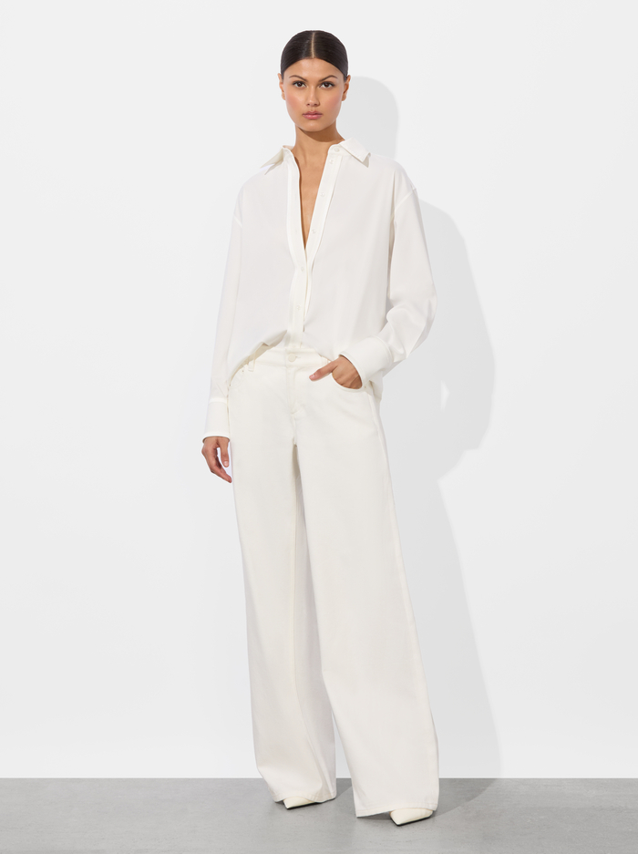 PERFECT BUTTON DOWN - OFF WHITE image 4 - Alice And Olivia