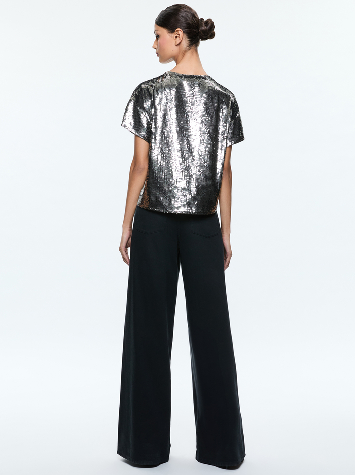 EVAN SEQUIN OVERSIZED TEE - GUNMETAL image 2 - Alice And Olivia