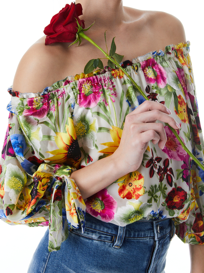 ALTA PEASANT TOP - SUNDAY STROLL image 3 - Alice And Olivia