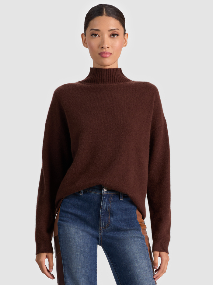 MELIE CASHMERE PULLOVER - DARK CHOCOLATE - Alice And Olivia