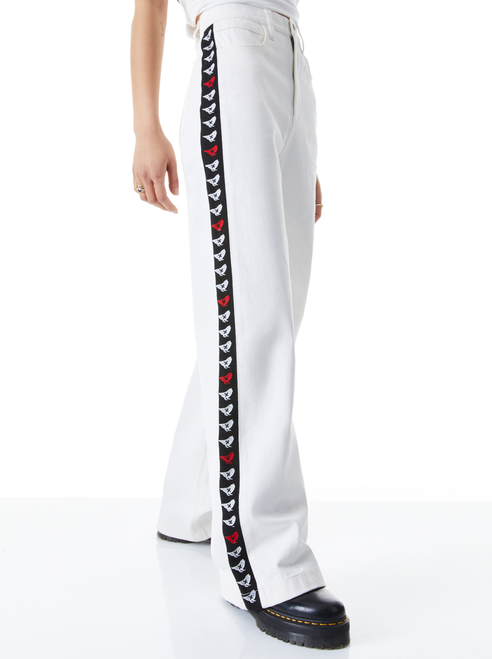 A+O X OVERT EMBROIDERED WIDE LEG JEAN - WHITE/BLACK - Alice And Olivia