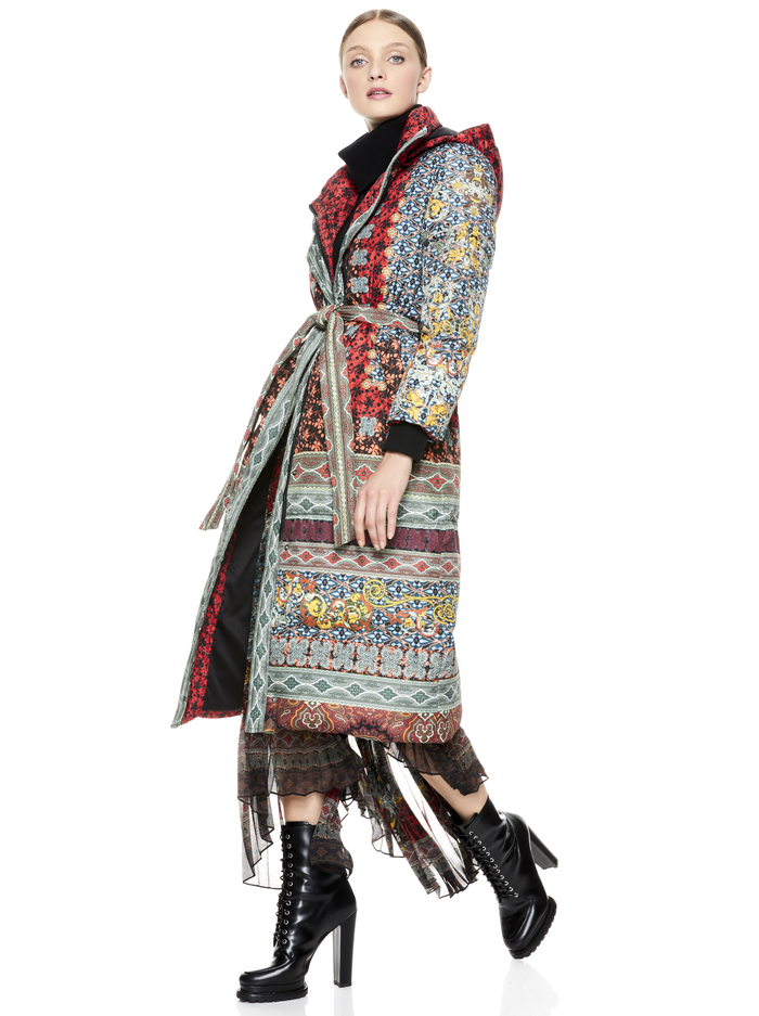 JULIAN OVERSIZED PAISLEY PUFFER - ALWAYS FOREVER MULTI image 5 - ALICE + OLIVIA