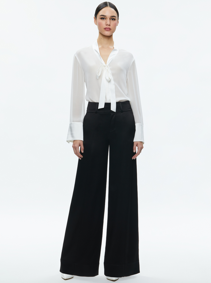 BRADY OVERSIZED BUTTON DOWN WITH BOW TIE - OFF WHITE image 2 - Alice And Olivia