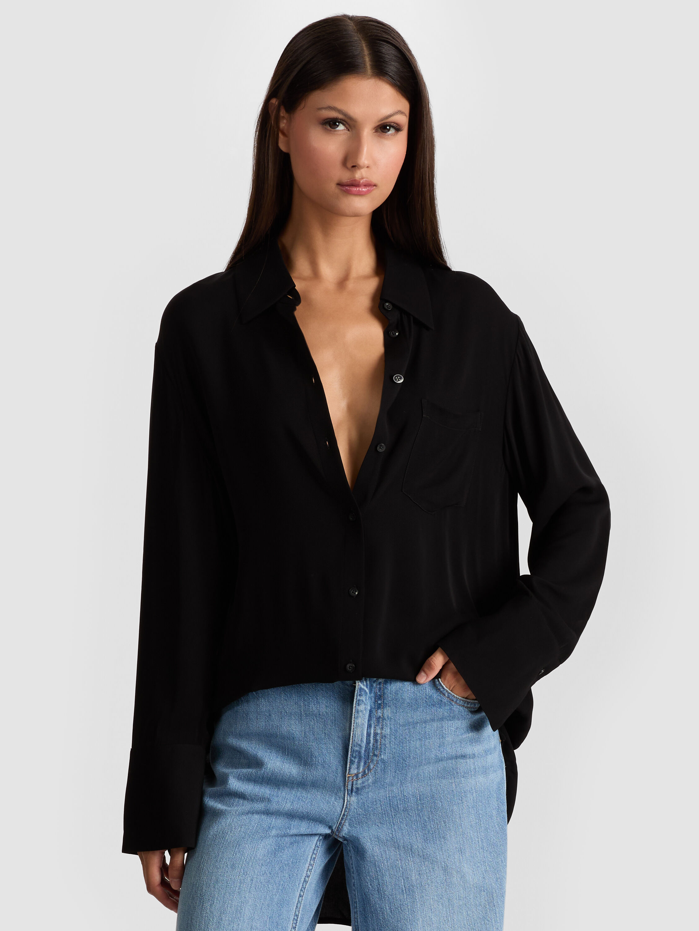 FINELY OVERSIZED BUTTON DOWN in BLACK | ALICE + OLIVIA