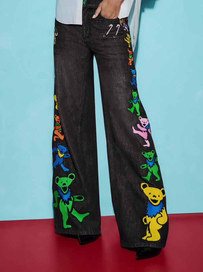 A+O X GRATEFUL DEAD AMAZING JEAN - MAYA CHARCOAL BLACK - Alice And Olivia