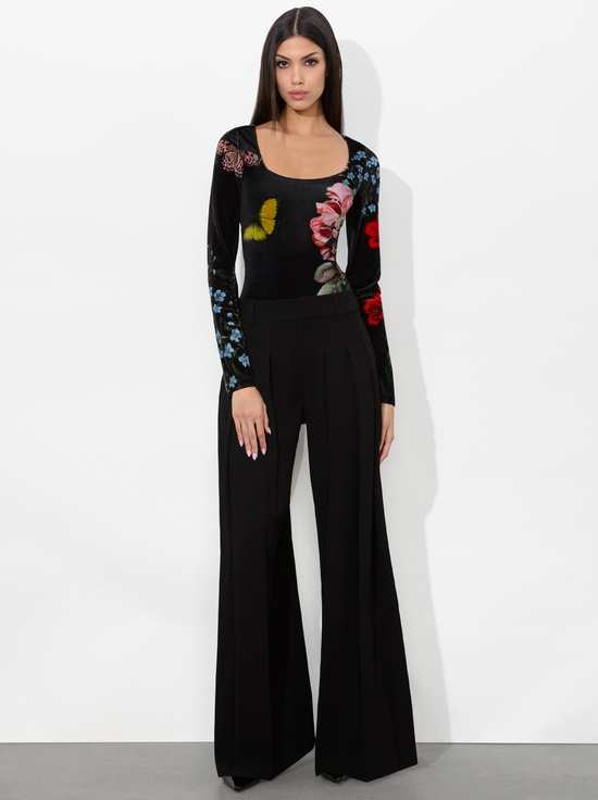 IN THE WIND FLORAL-DELAINA VELVET TOP