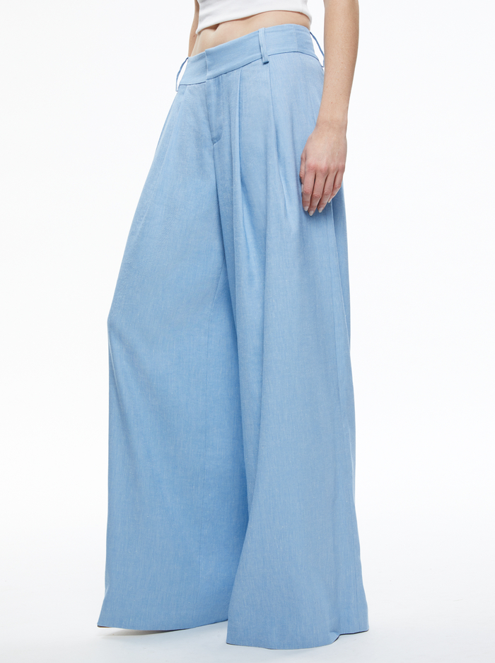 SCARLET WIDE LEG FLARE PANT - CHAMBRAY - Alice And Olivia