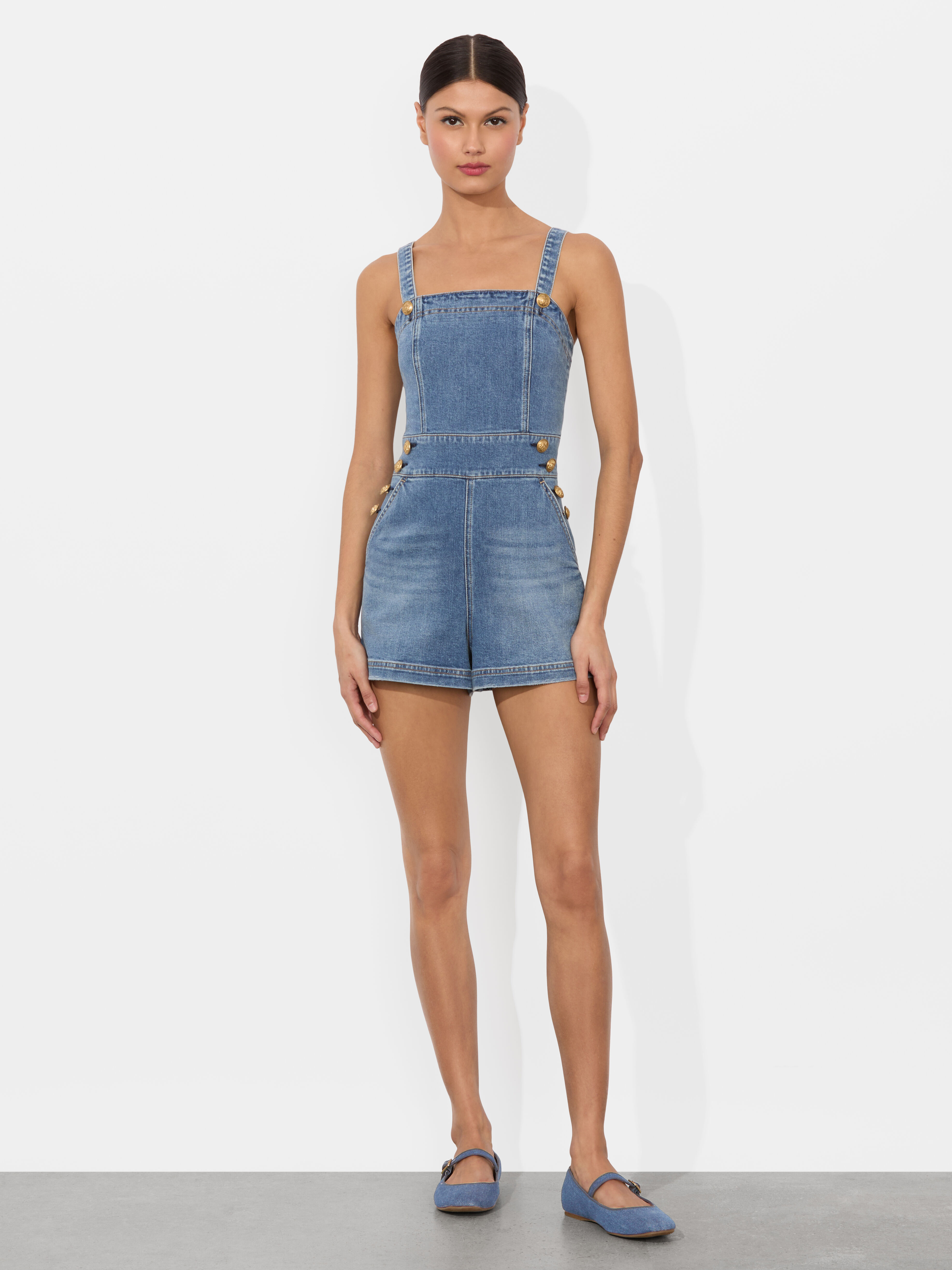 【Alice+Olivia】アリス&オリビア VITA デニムロンパー Vita Denim Romper In Livia Vintage Blue | Alice + Olivia