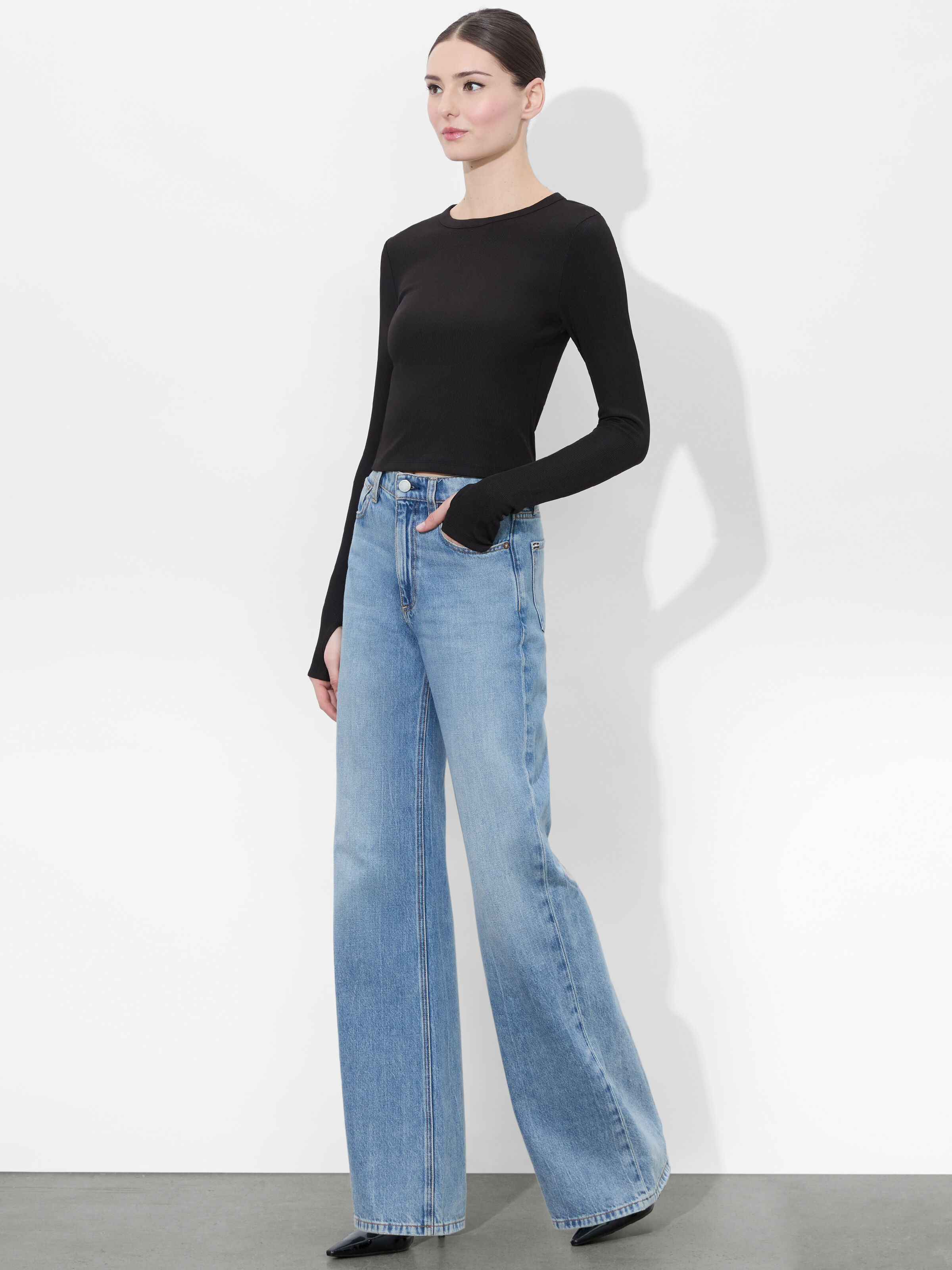 Alice+Olivia - ❤️☆Alice olive 2022新作新品 黒白 人形