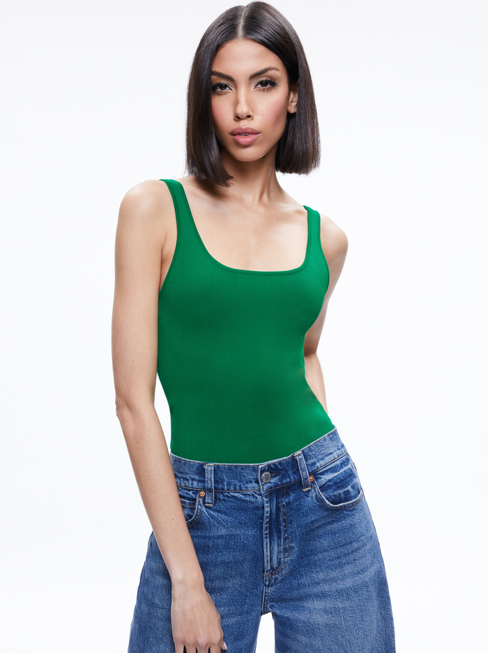 DARYN SCULPTING TANK - EMERALD - Alice And Olivia