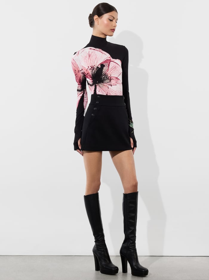 DELAINA LONG SLEEVE TURTLENECK TOP - LUNA FLORAL image 4 - Alice And Olivia