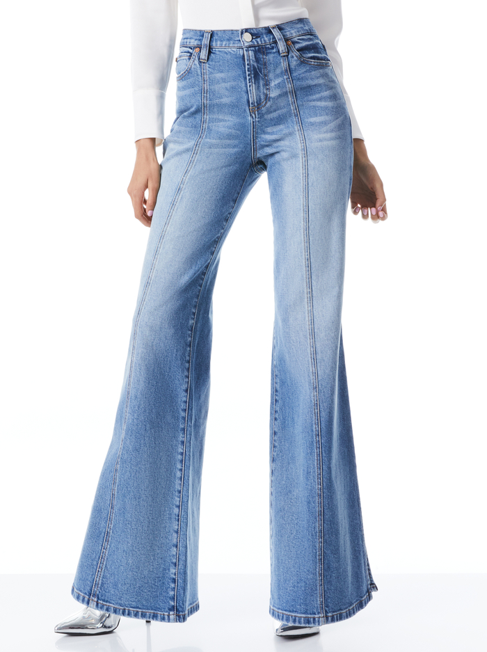 TIMOTHY LOW RISE JEAN WITH SLIT - PASADENA BLUE - Alice And Olivia