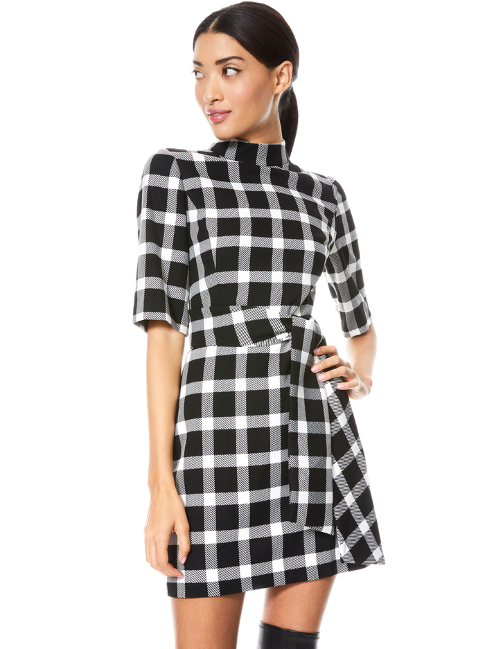 VIRGIL BELTED  MOCK NECK MINI DRESS - BLACK/WHITE image 3 - Alice And Olivia