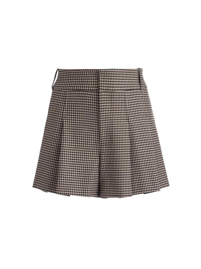 SCARLET FLUTTER SHORT - CAMEL/BLACK image 5 - Alice And Olivia