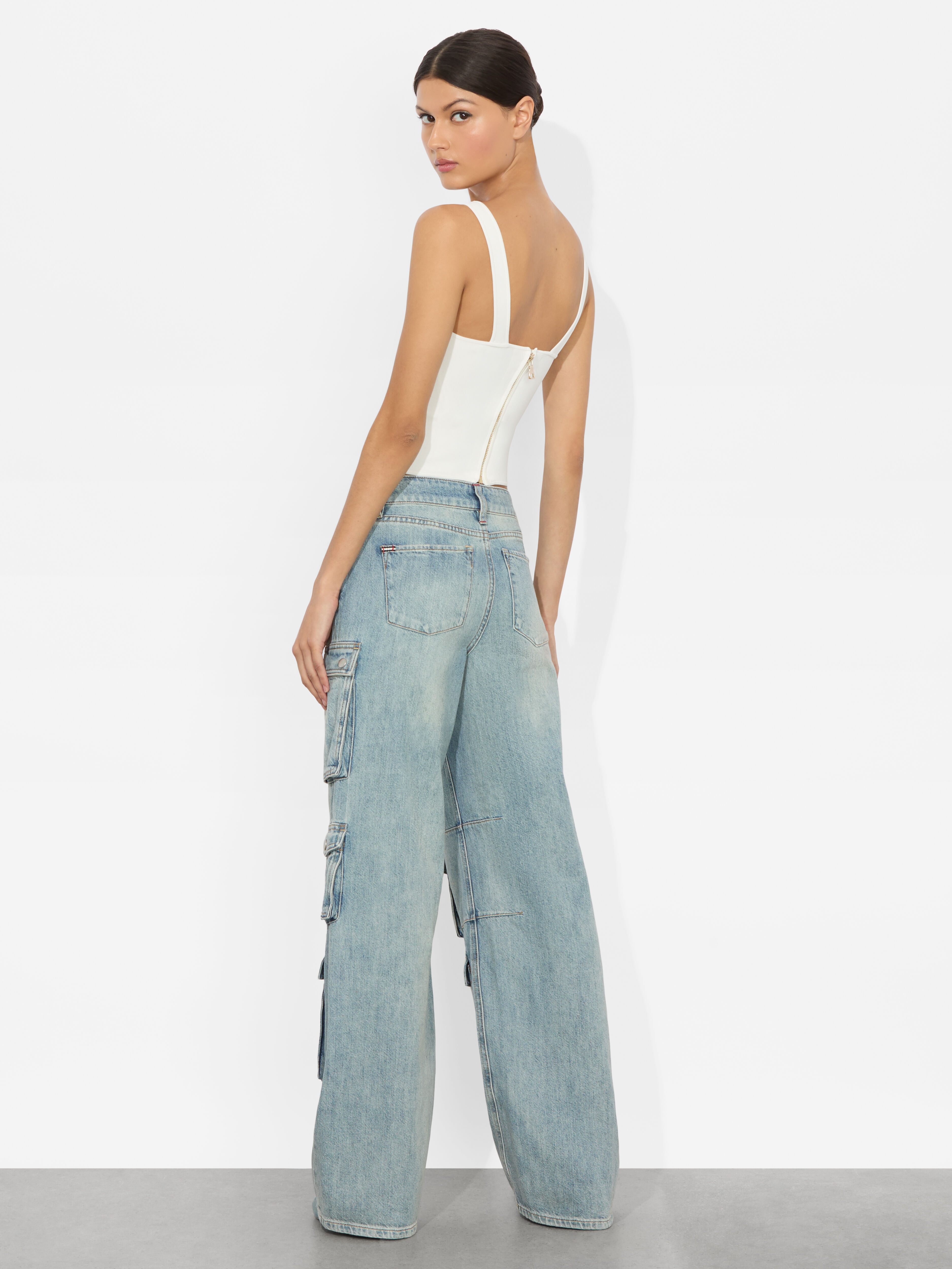 Alice + Olivia Shira Queen A Kind of Magic Roll-Sleeve Band