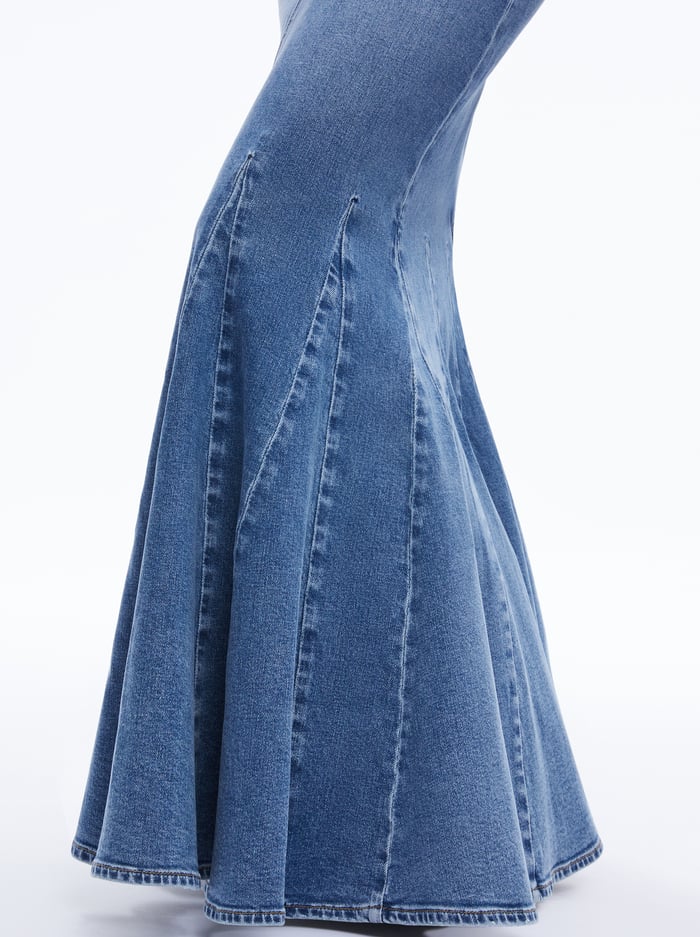 Nala Denim Godet Maxi Skirt In Avery Blue | Alice And Olivia