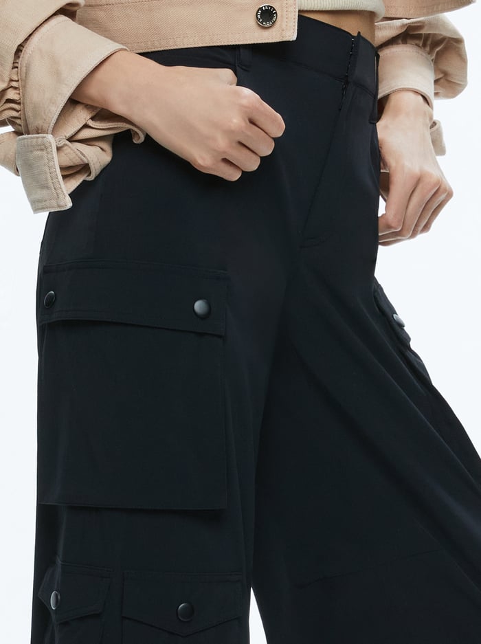 OLYMPIA CARGO PANTS - BLACK image 3 - Alice And Olivia