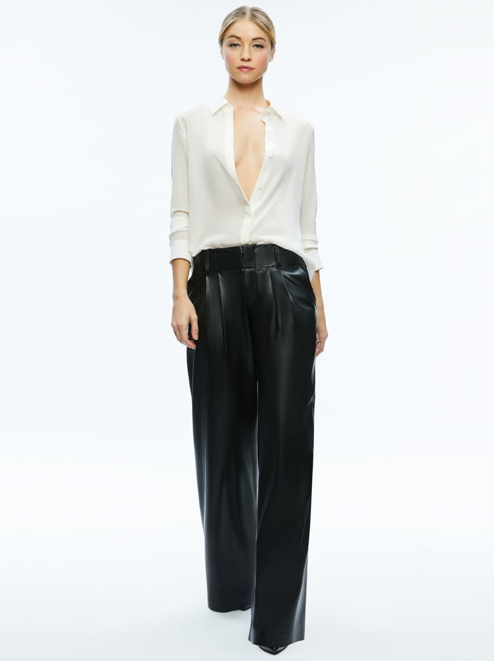ANDERS VEGAN LEATHER LOW RISE PANT - BLACK image 4 - Alice And Olivia