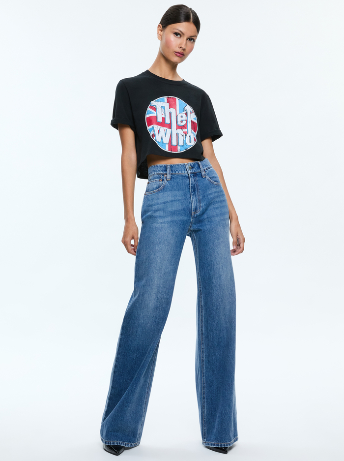 MAXIE CROPPED TEE - BLACK/MULTI image 4 - Alice And Olivia