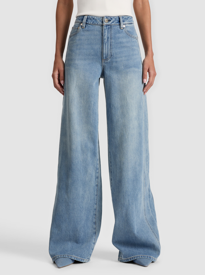 COOL JEAN - LIGHT ADELE - Alice And Olivia