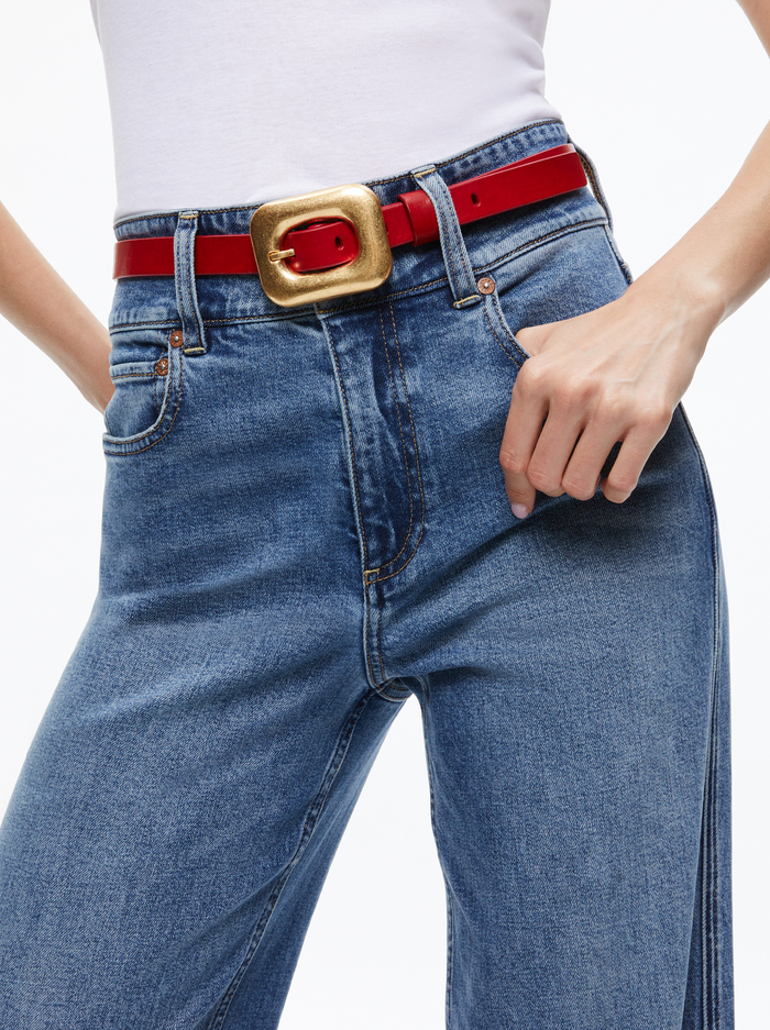 LETTY BUCKLE BELT - PERFECT RUBY/GOLD - Alice And Olivia