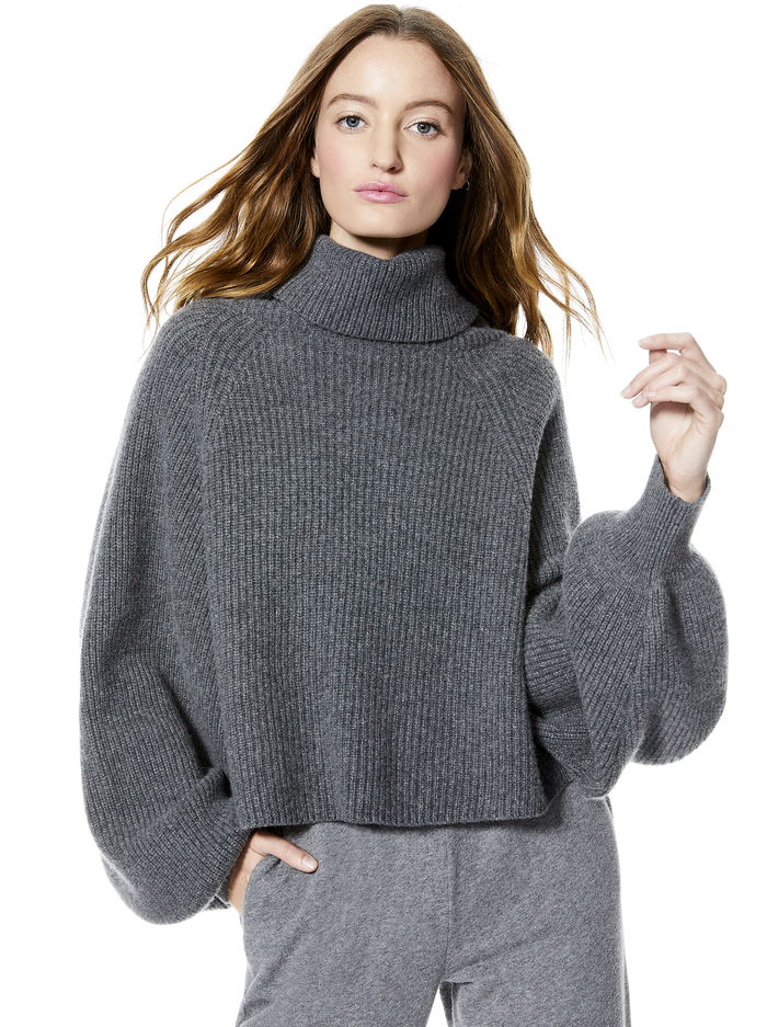 NORIKO TWO WAY PULLOVER - MED HEATHER GREY image 2 - Alice And Olivia
