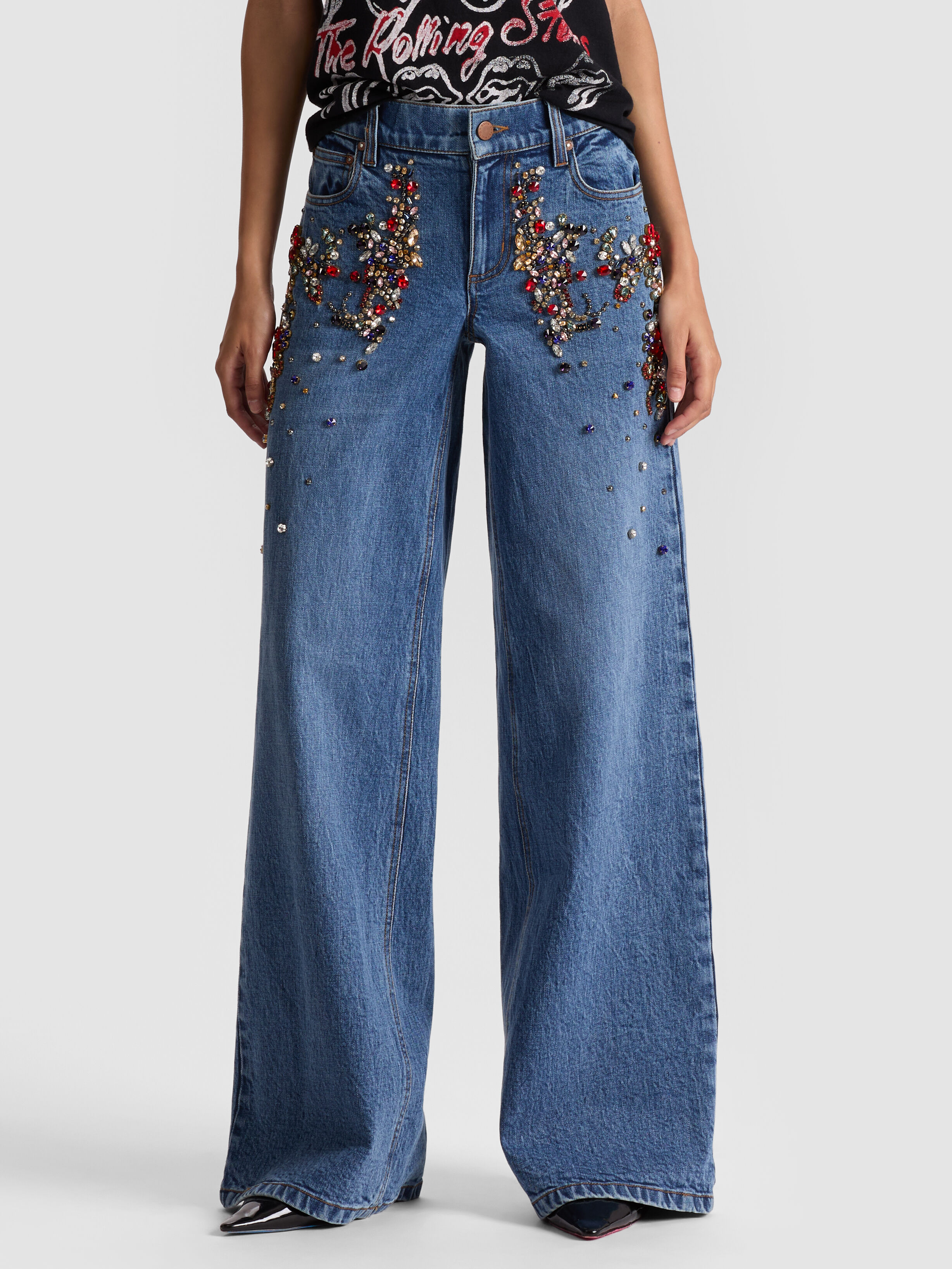ALICE AND OLIVIA　デコレーションジンズ Amazing Embellished Jean In Brooklyn Blue | Alice + Olivia