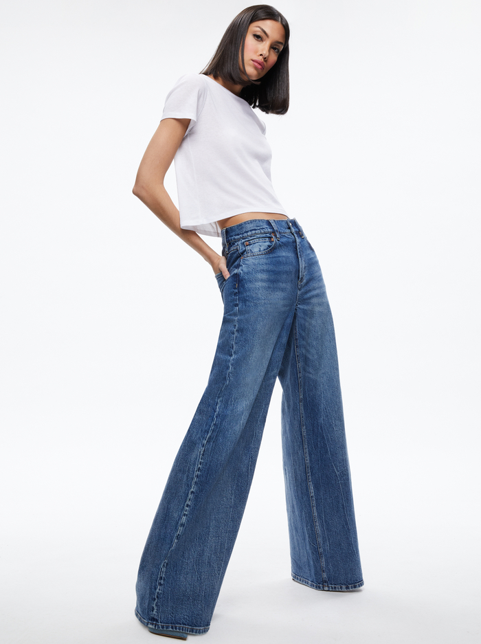 CINDY CLASSIC CROPPED TEE - WHITE image 4 - Alice And Olivia