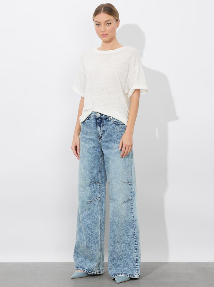 EVAN OVERSIZED TEE - OFF WHITE image 4 - Alice And Olivia