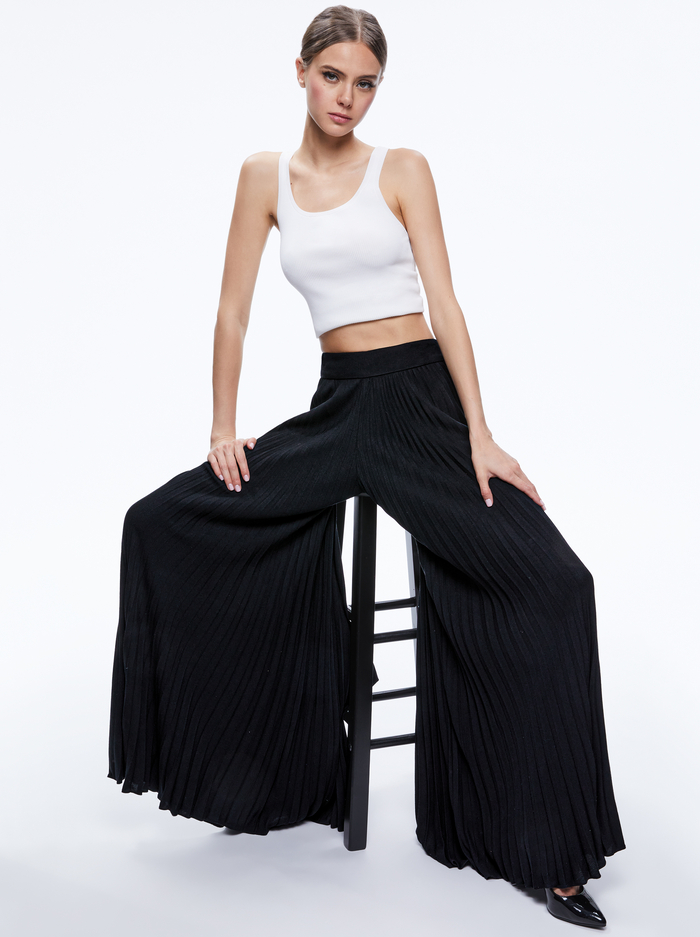 COPEN PLEATED WIDE LEG PANT - BLACK image 4 - Alice And Olivia