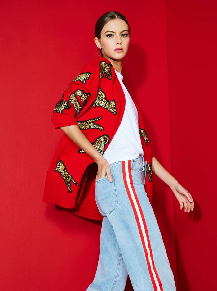 REY LOW RISE WIDE LEG JEAN - ROCKSTAR BLUE image 6 - Alice And Olivia