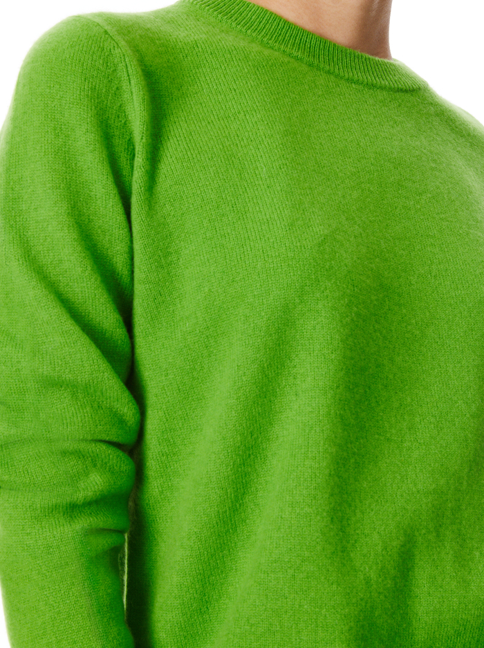 KRAVIT CREWNECK SWEATER - PARROT image 3 - Alice And Olivia