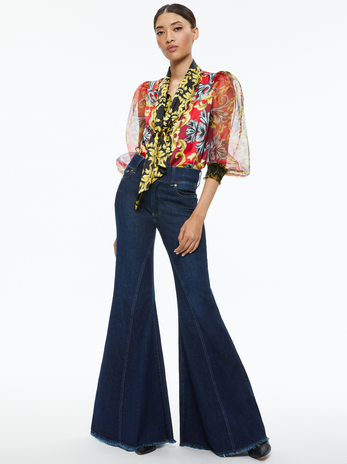 BEAUTIFUL HIGH RISE RUFFLE HEM JEAN - DREAM ON image 2 - Alice And Olivia