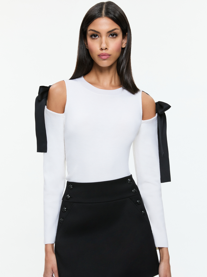 DARA PULLOVER - ECRU/BLACK - Alice And Olivia