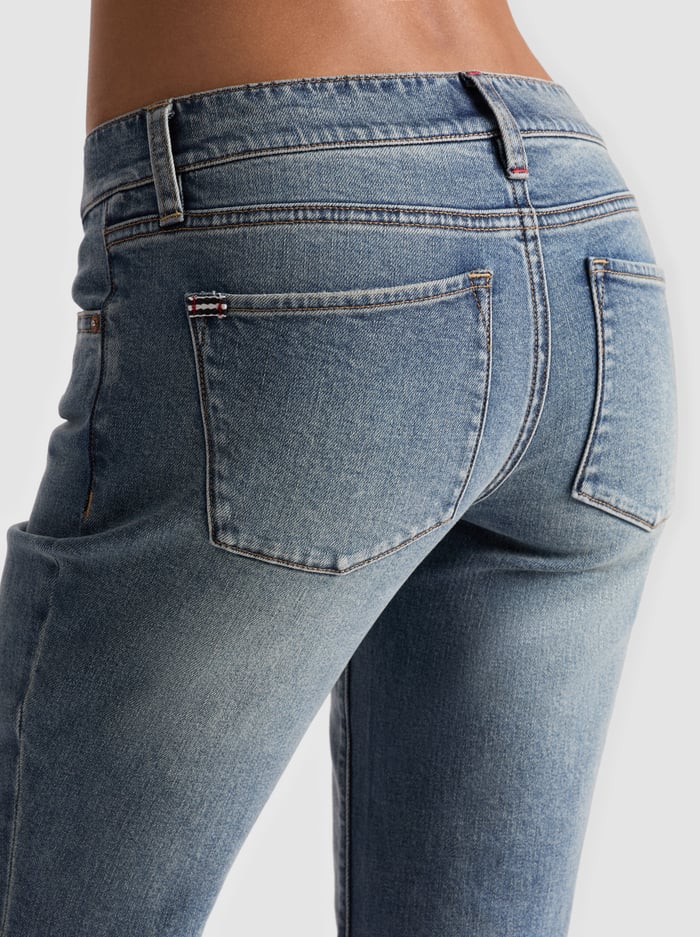 BELLA LOW RISE JEAN - ALBERTINE BLUE image 3 - Alice And Olivia